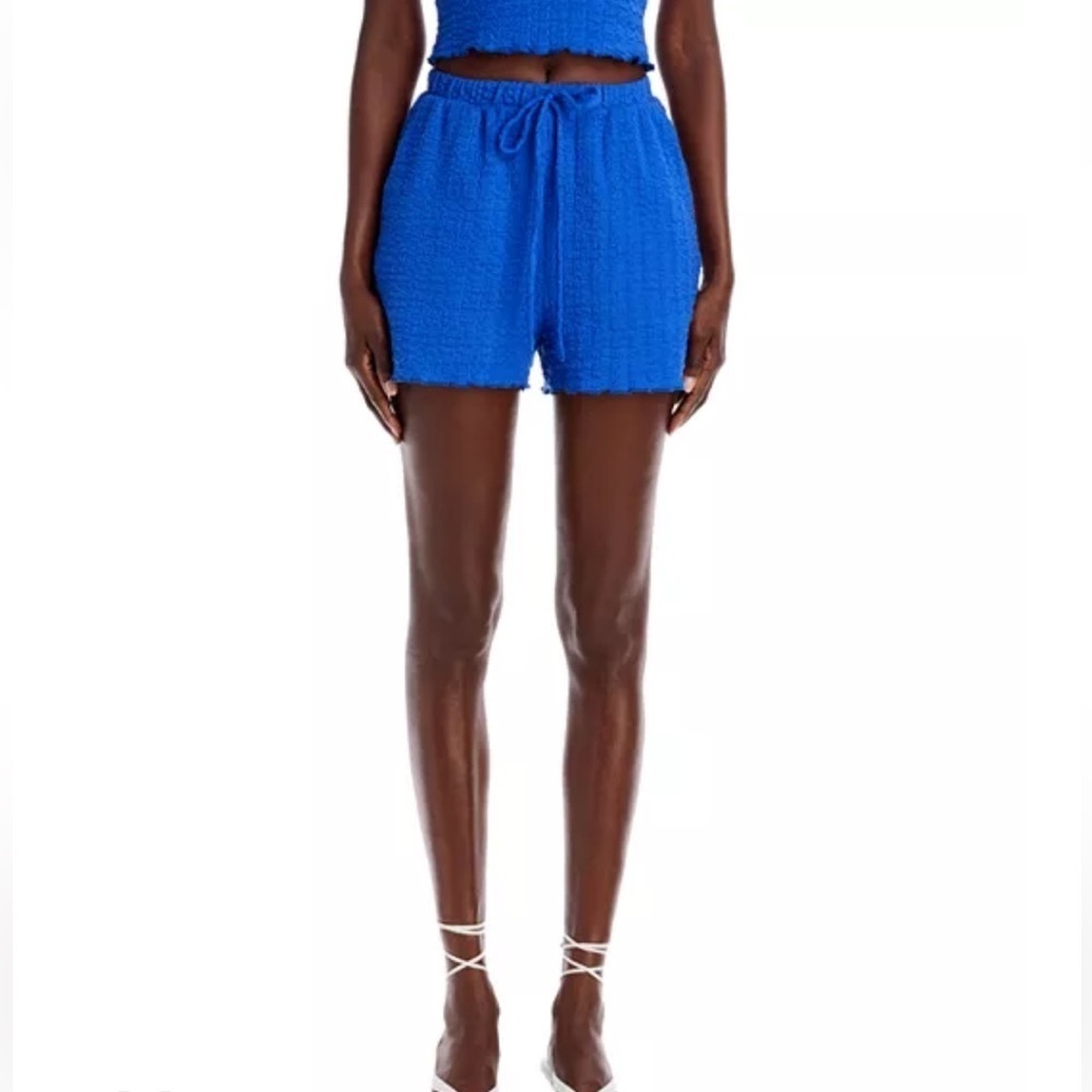 AQUA Textured Lettuce Hem Shorts from Bloomingdale’s. Size XL. NWT